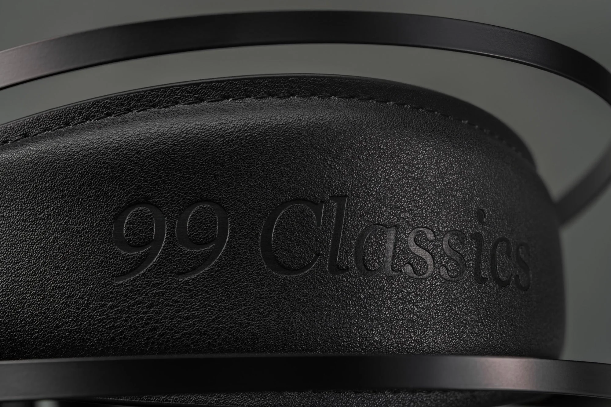 Meze Audio 99 Classics Closed Back Headphones 2nd Gen - Image 3