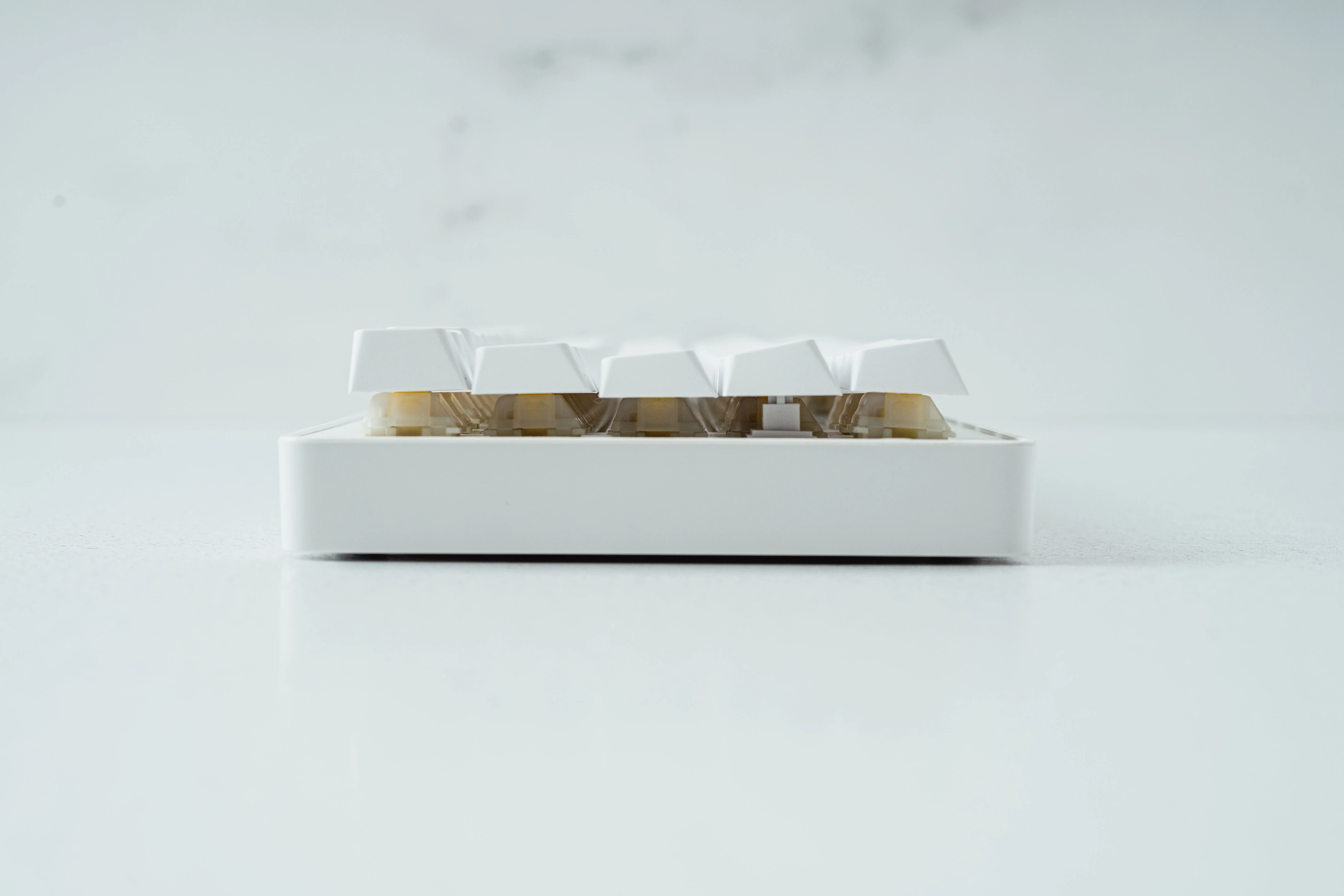 WhiteFox Eclipse Mechanical Keyboard - Image 4