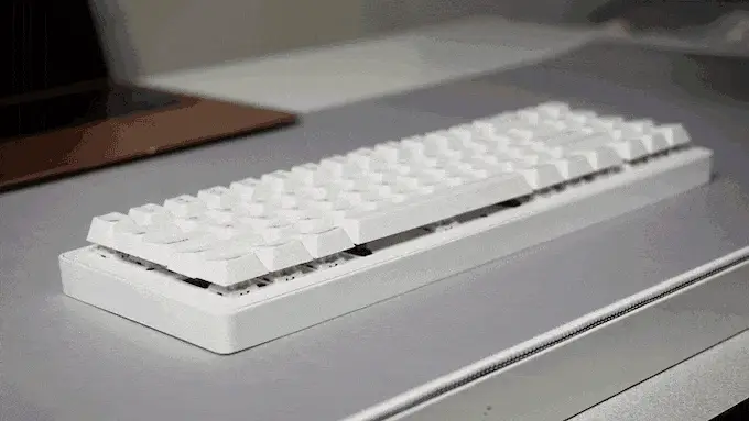 WhiteFox Eclipse Mechanical Keyboard with Aluminum High Profile Case - Image 10