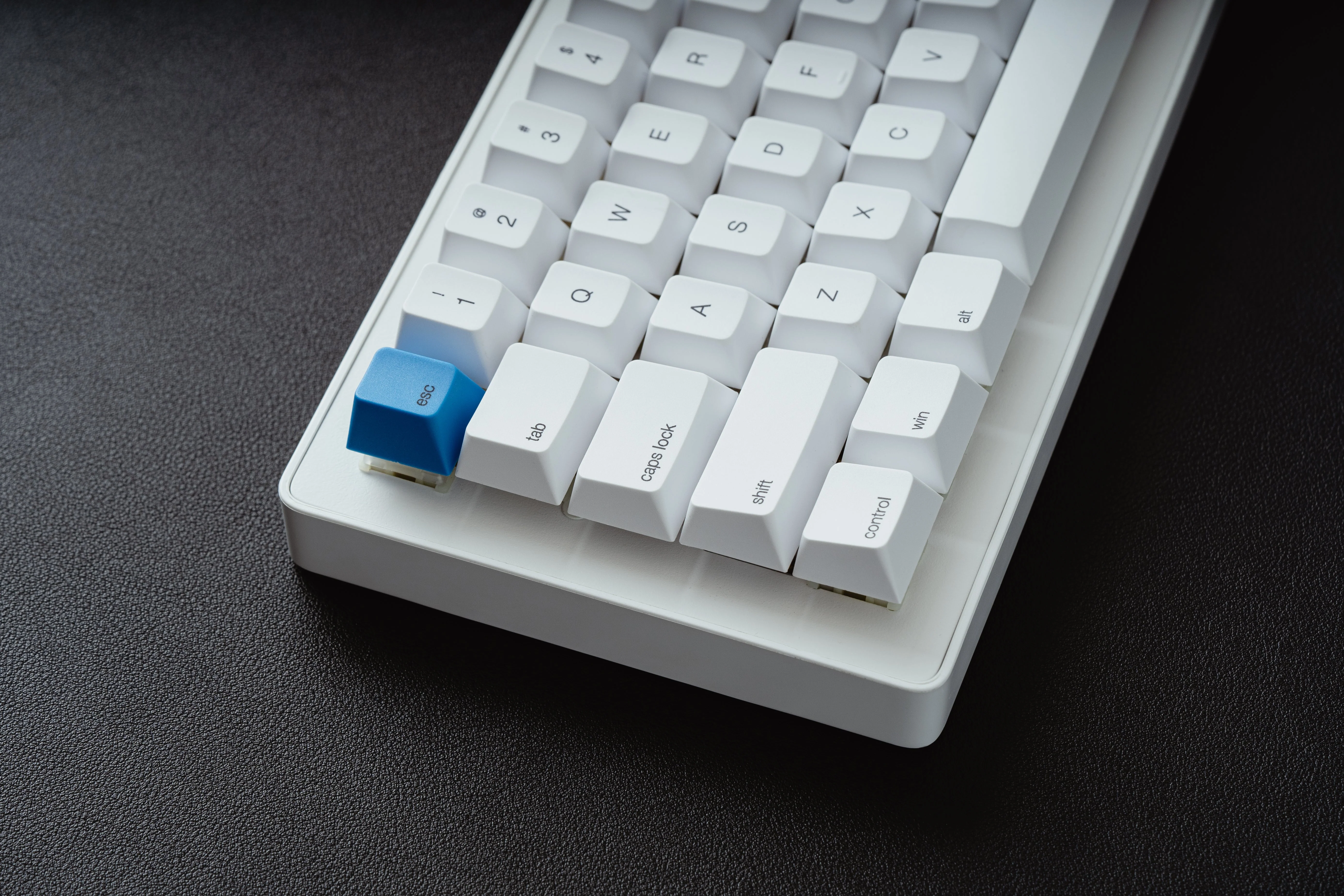 WhiteFox Eclipse Mechanical Keyboard with Aluminum Low Profile Case - Image 10