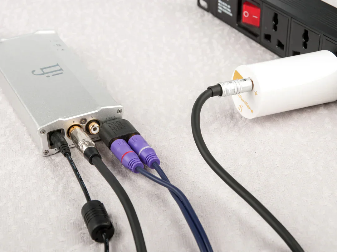 iFi Audio SilentPower Groundhog+ Ground Loop Isolator for Audio Systems - Image 2