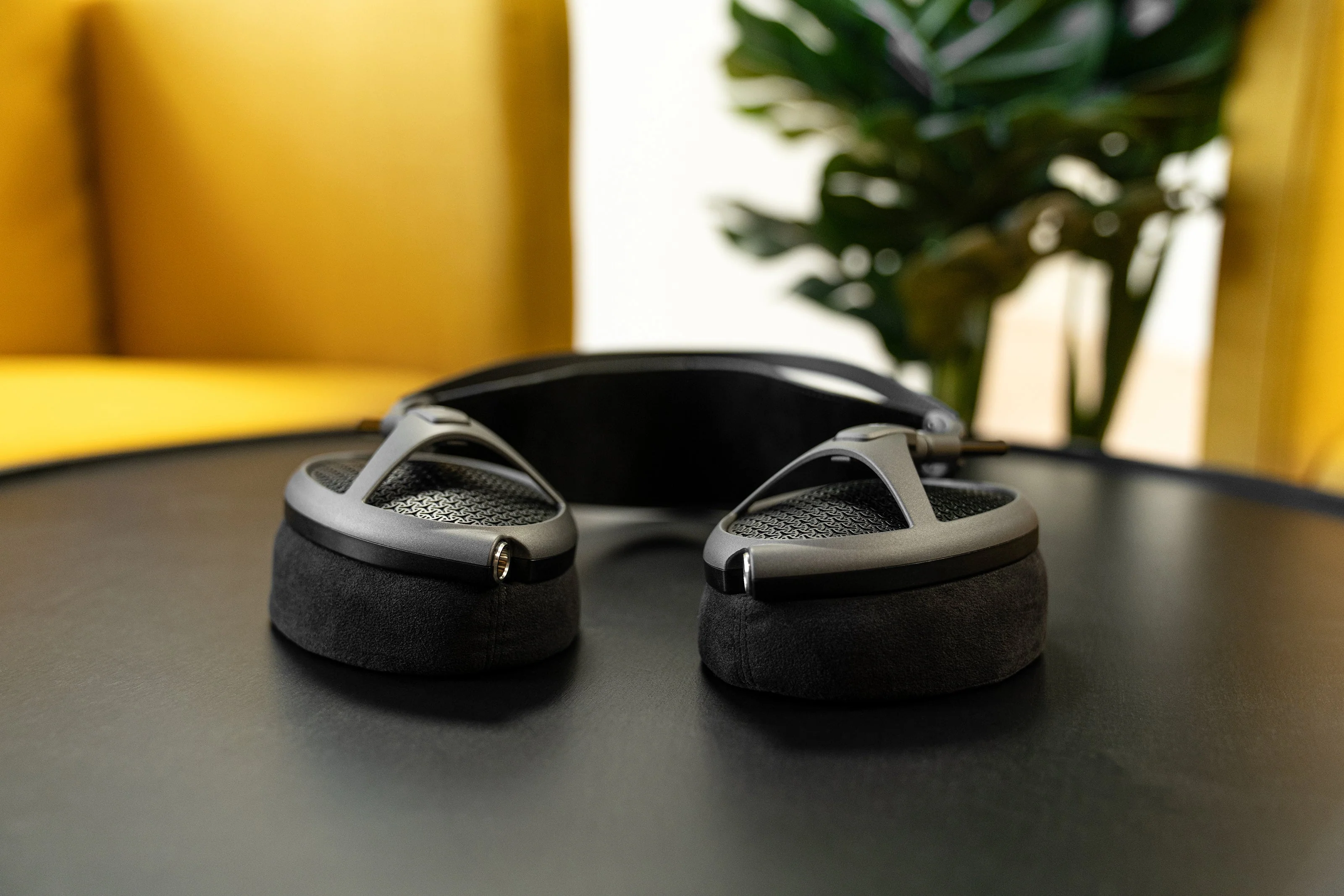 Meze ELITE Isodynamic Hybrid Array Headphone - Image 21
