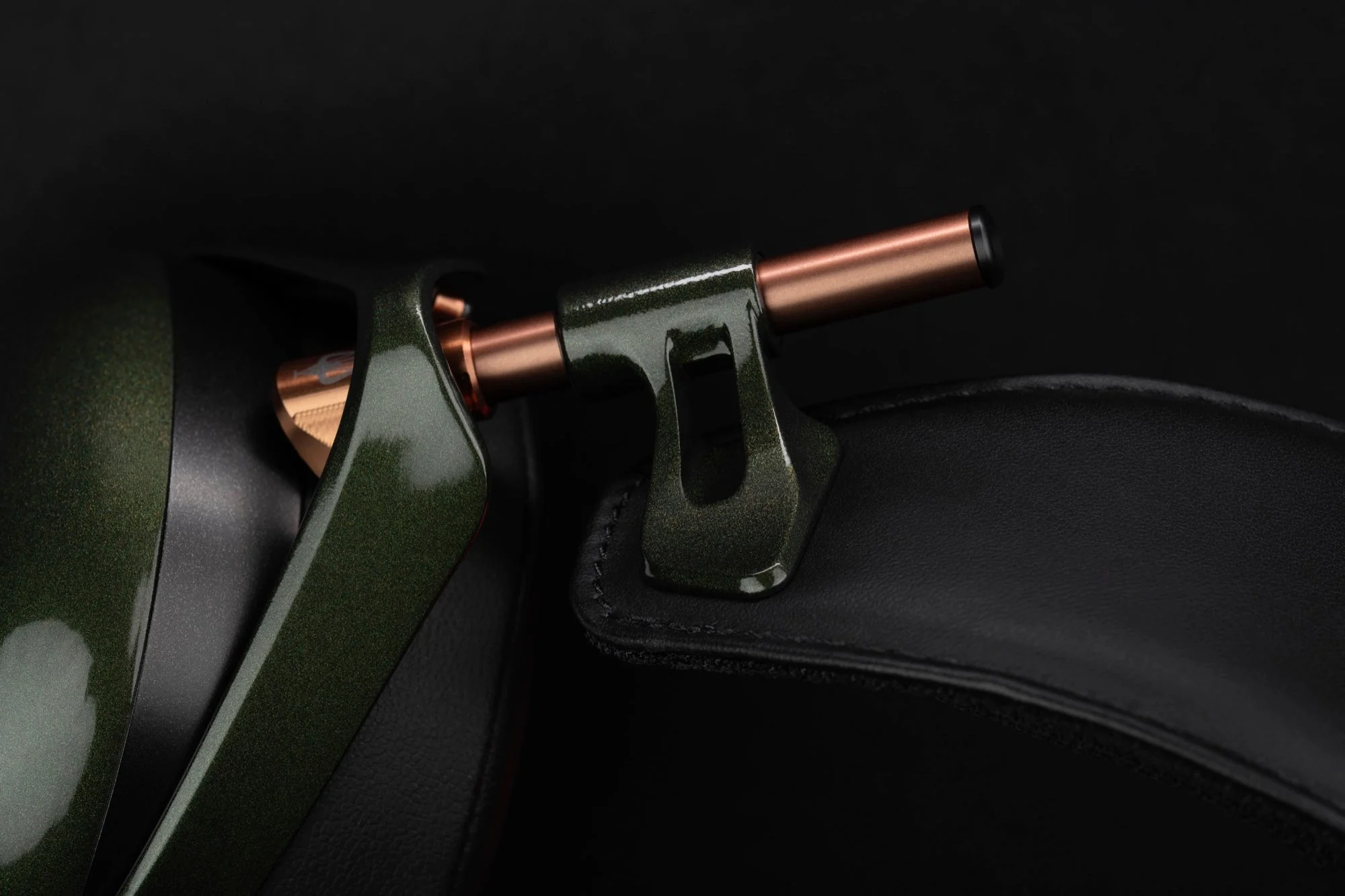 Meze Strada Closed-Back Dynamic Headphones - Image 8