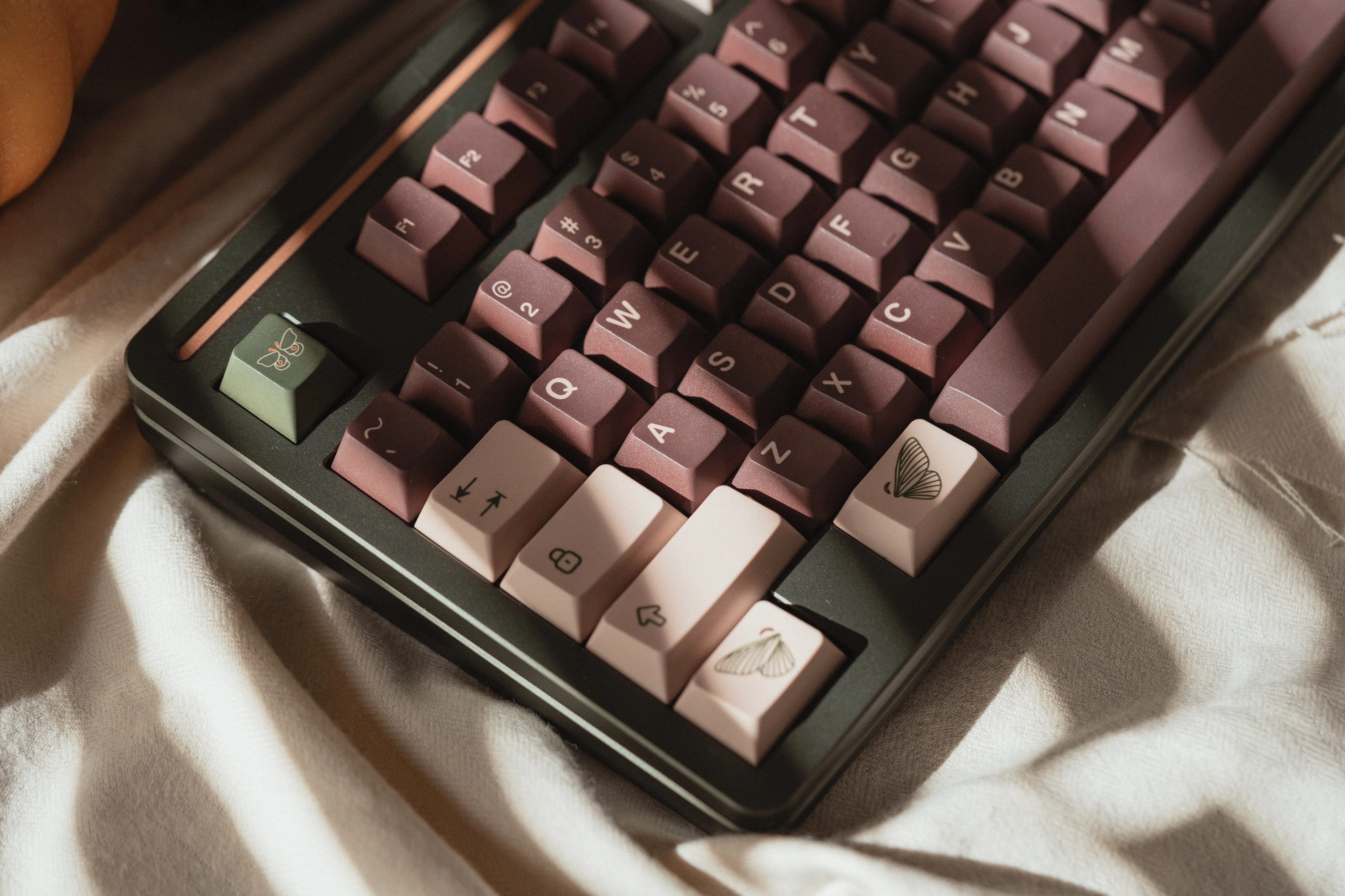 Moth & Flame Keycap Set - Image 10